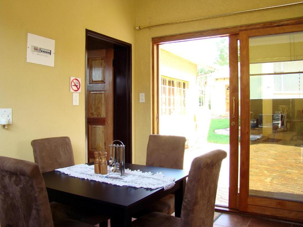 Eagle Crest Executive Lodge Edenvale Pokoj fotografie